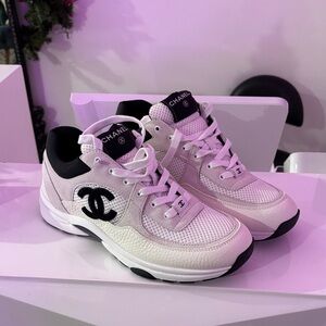 CHANEL Women's White and Black Sneakers